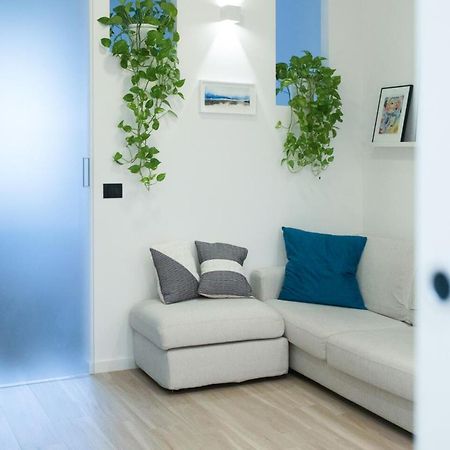 Apartamento M4 Tolstoj - Milano Vicino Navigli E Duomo Exterior foto