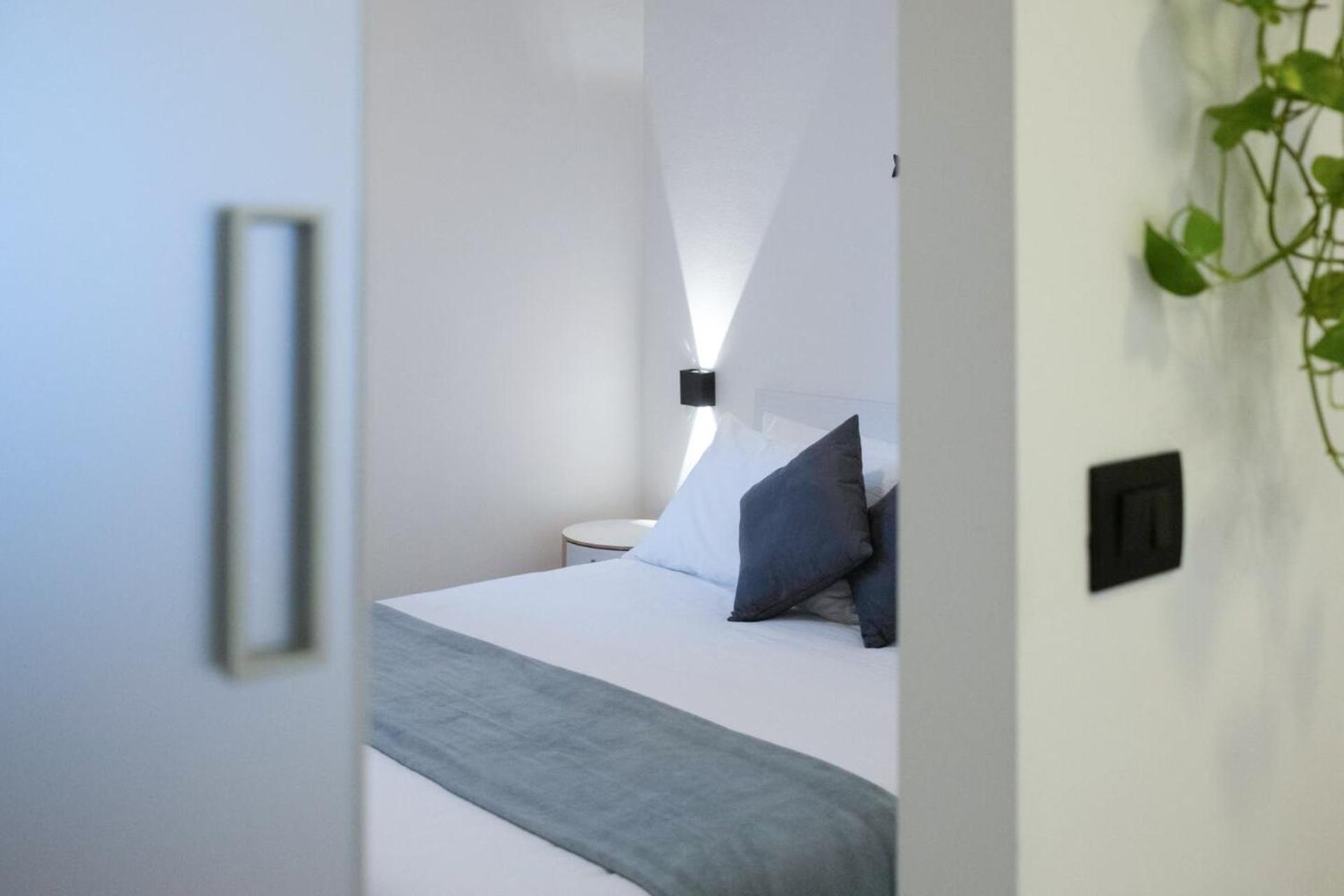 Apartamento M4 Tolstoj - Milano Vicino Navigli E Duomo Exterior foto