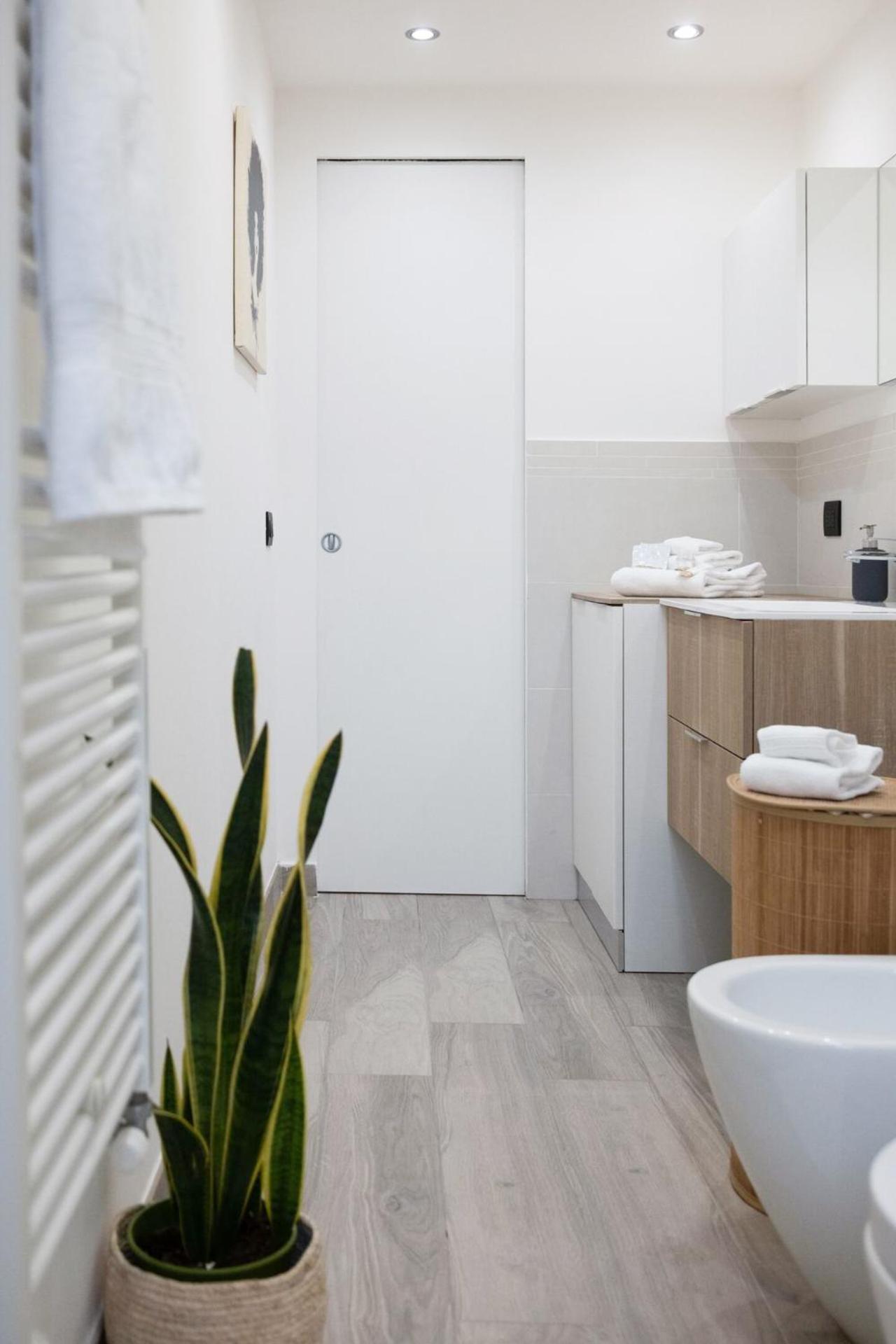 Apartamento M4 Tolstoj - Milano Vicino Navigli E Duomo Exterior foto